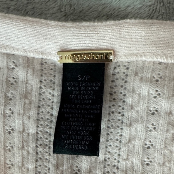 Magaschoni 💯% cashmere tie front cardigan - Picture 2 of 4